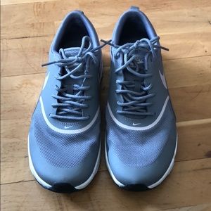Women’s Nike Air Max Thea size 9